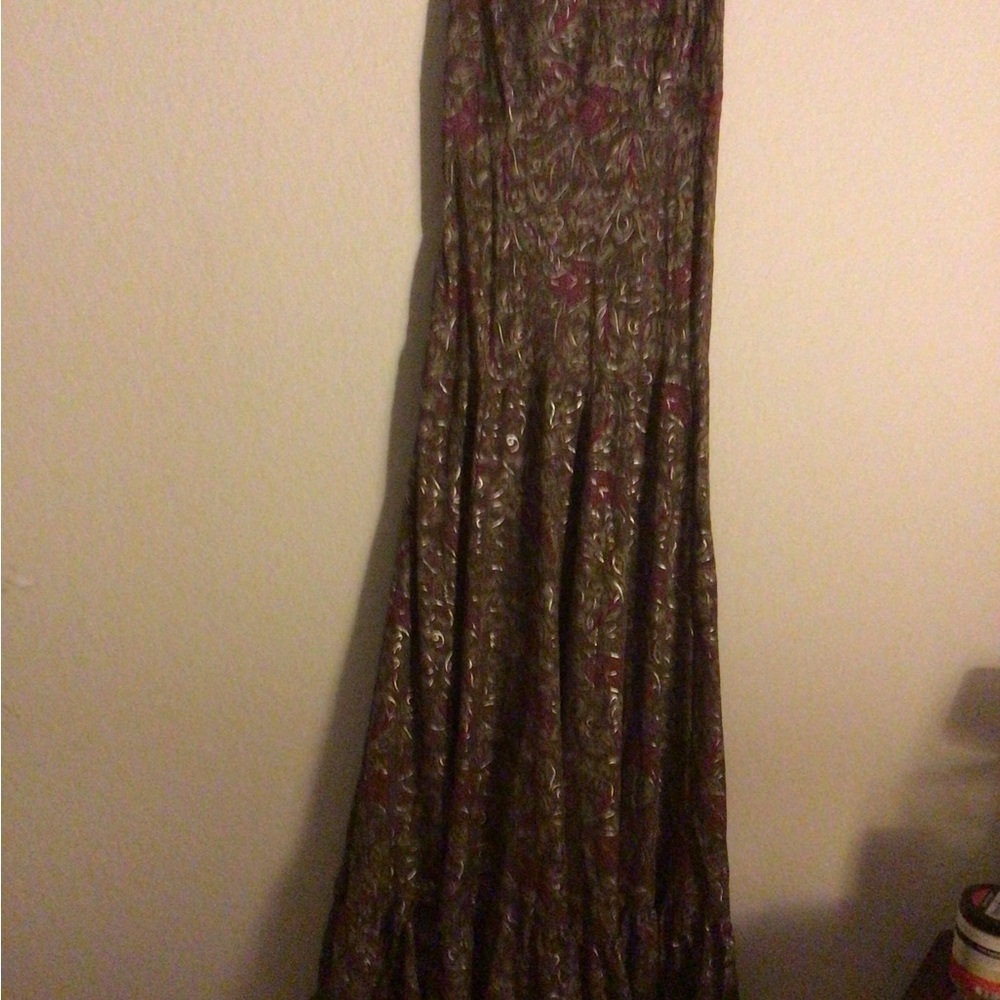 Coline Drop Waist Tiered Smock Back Floral Maxi Dress in Olive Purple Silver S/M - Picture 7 of 9